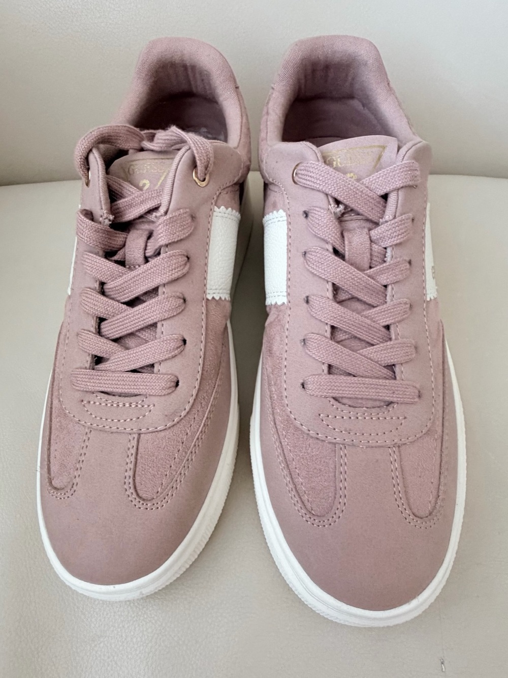 GUESS Womens Platform Sneakers Blush Pink / White Size 10M